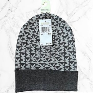 Michael Kors Women’s Winter Knit Beanie in Grey